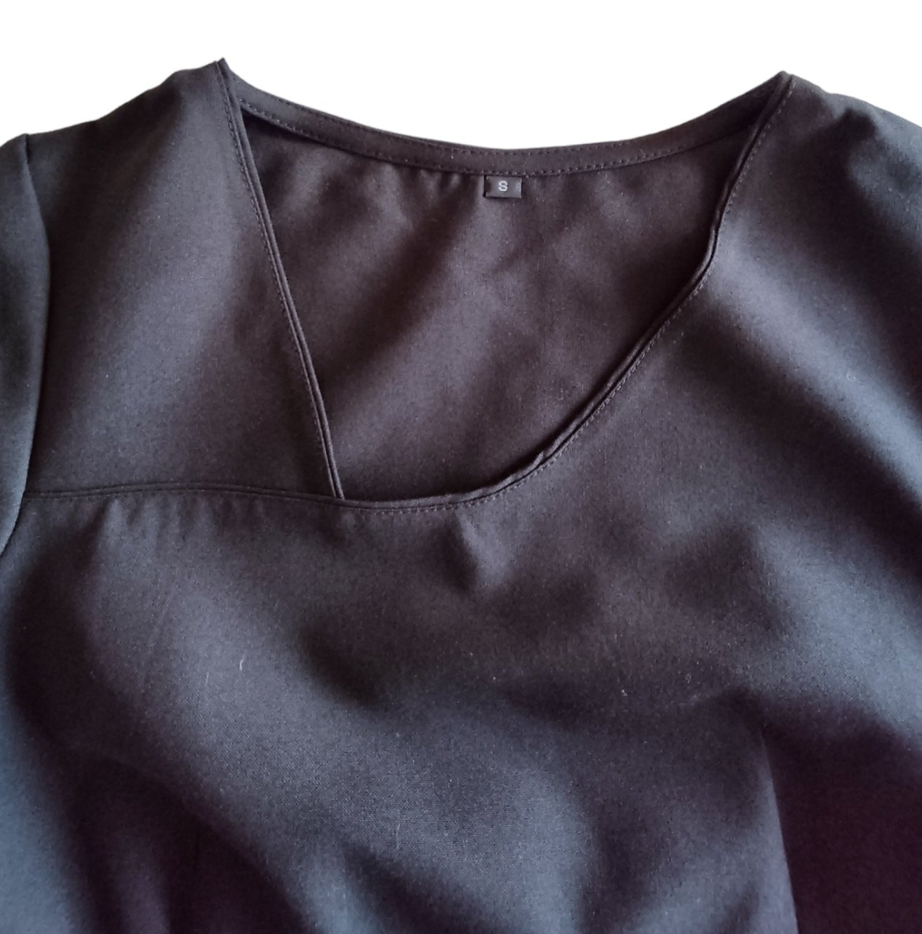 Top Mujer Negro cuello U - Imagen 8